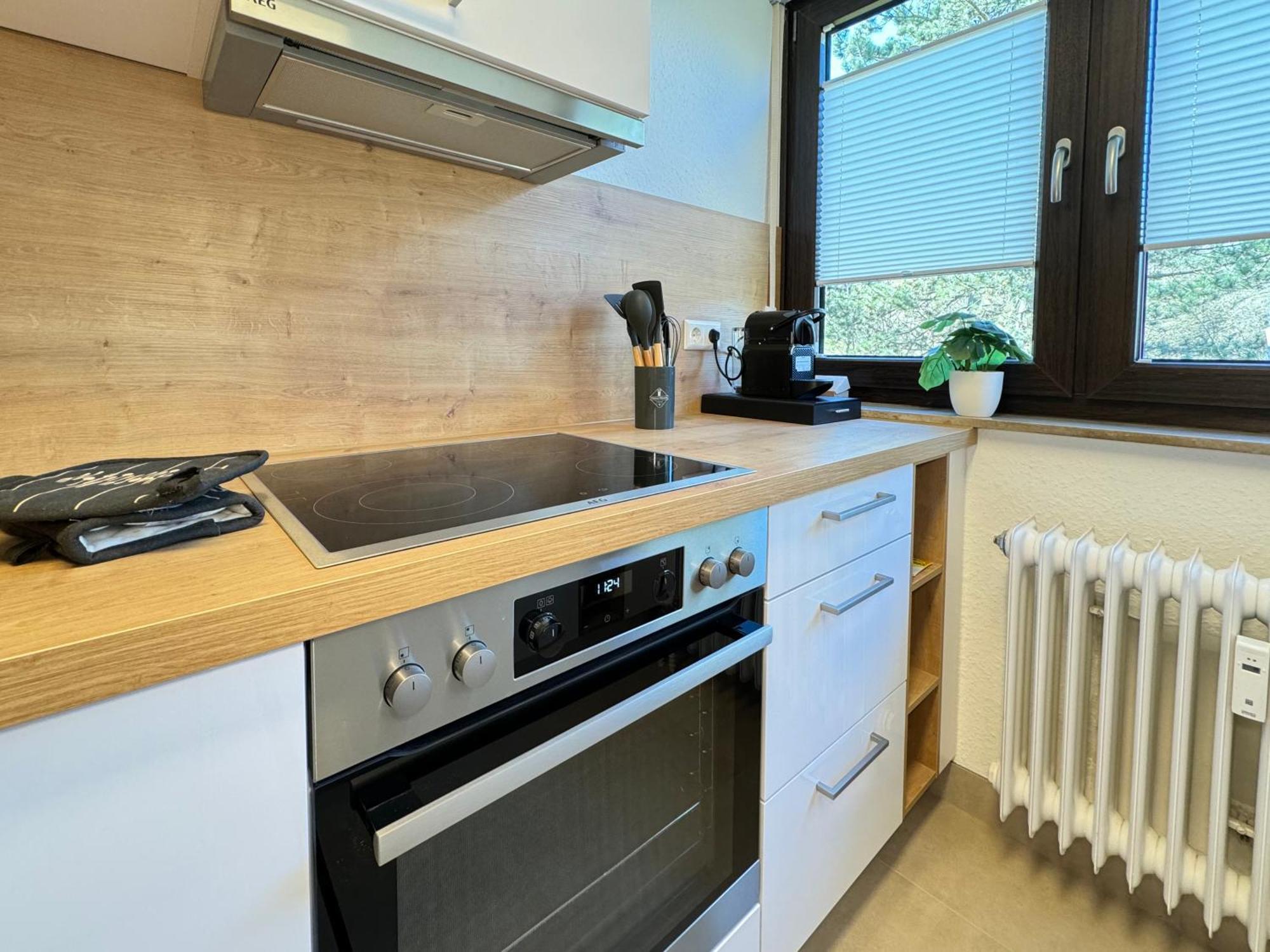 3 Zimmer Apartment, 90 Qm, Ruhig Und Zentrumsnah, Max 6 Pers, 15 Qm Balkon , Private Garage, Internet 1000 Mbit Sindelfingen Kültér fotó