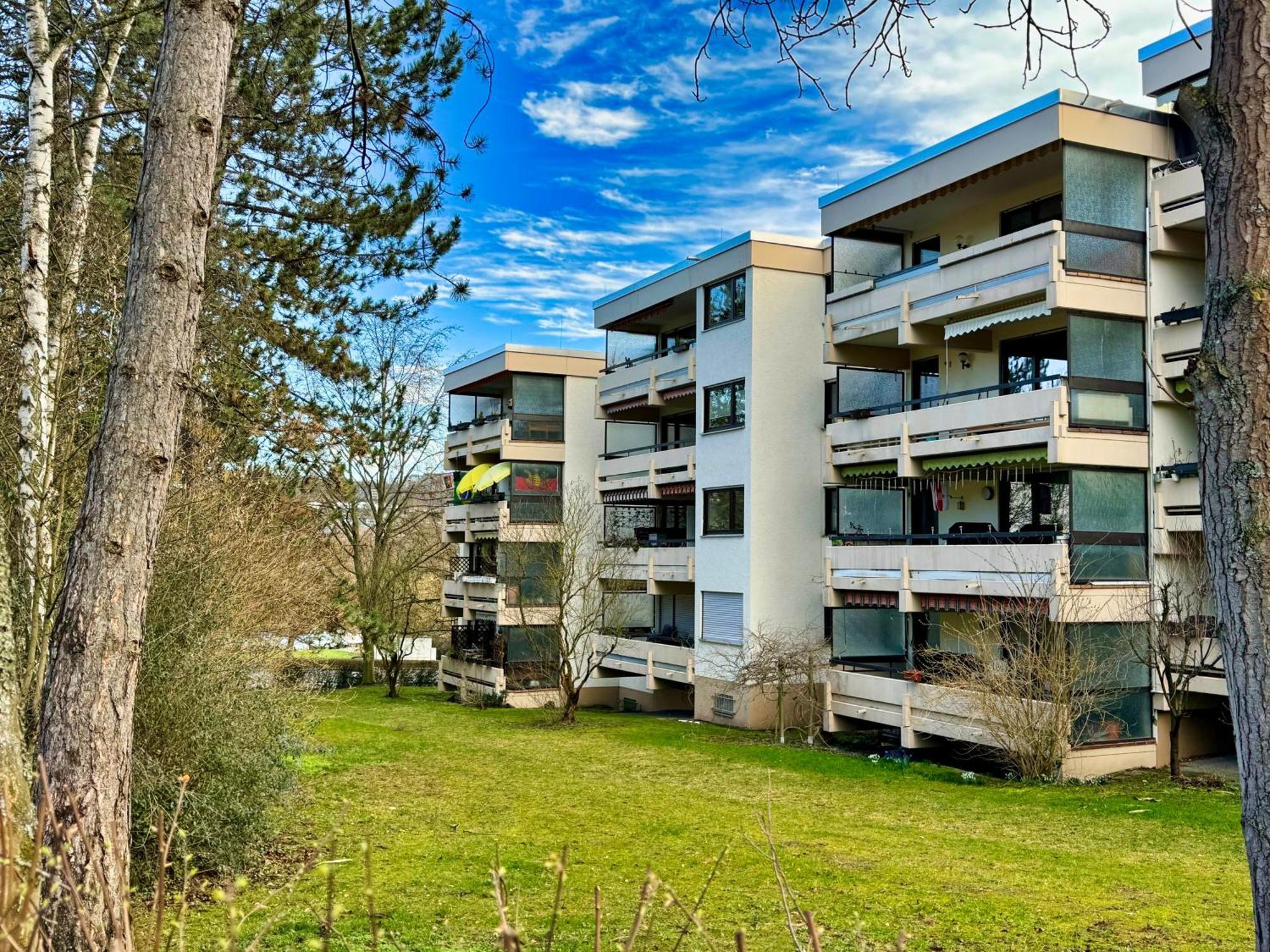 3 Zimmer Apartment, 90 Qm, Ruhig Und Zentrumsnah, Max 6 Pers, 15 Qm Balkon , Private Garage, Internet 1000 Mbit Sindelfingen Kültér fotó